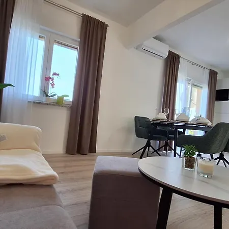 Marini Apartmán *